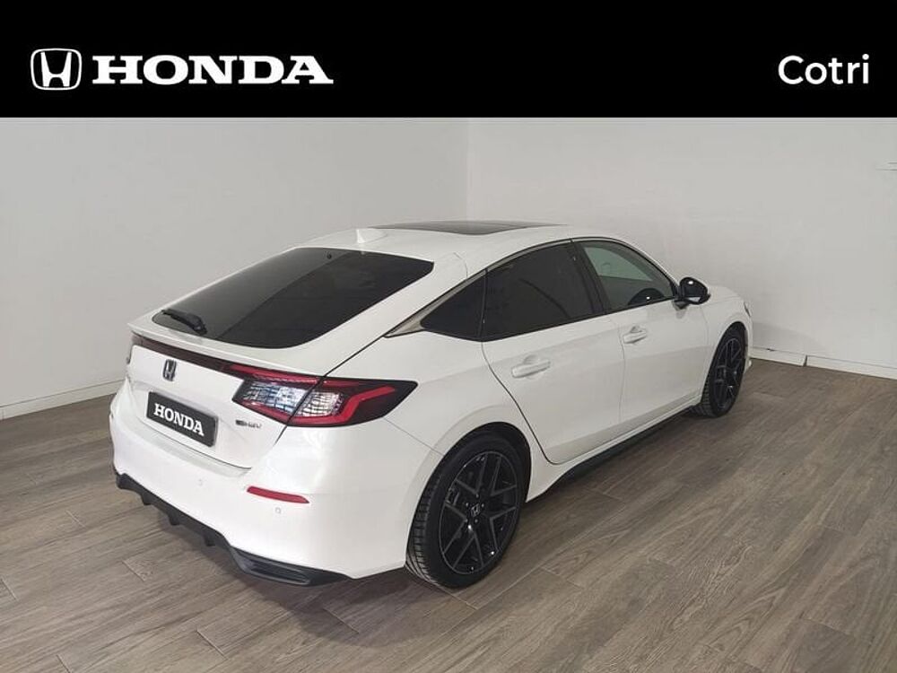 Honda Civic E: Hev 2.0 i-MMD CVT Advance