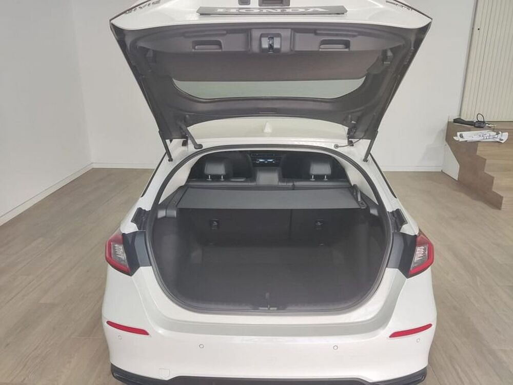Honda Civic E: Hev 2.0 i-MMD CVT Advance
