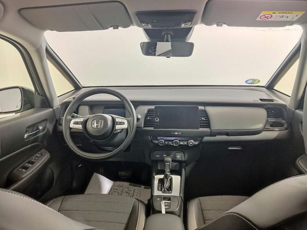 Honda Crosstar 1.5 i-MMD CROSSTAR
