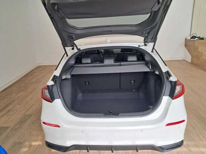 Honda Civic E:Hev 2.0 i-MMD CVT Advance